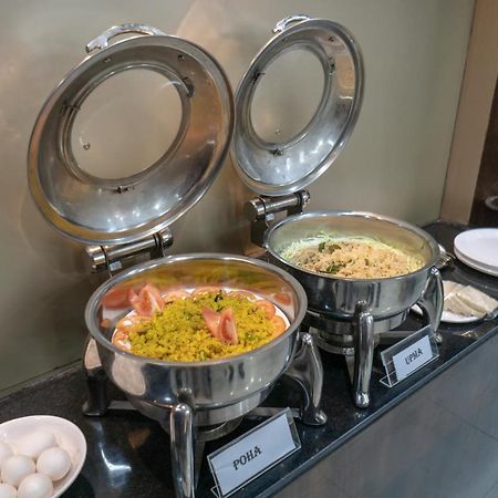 Hotel Dhavalgiri ターネー エクステリア 写真