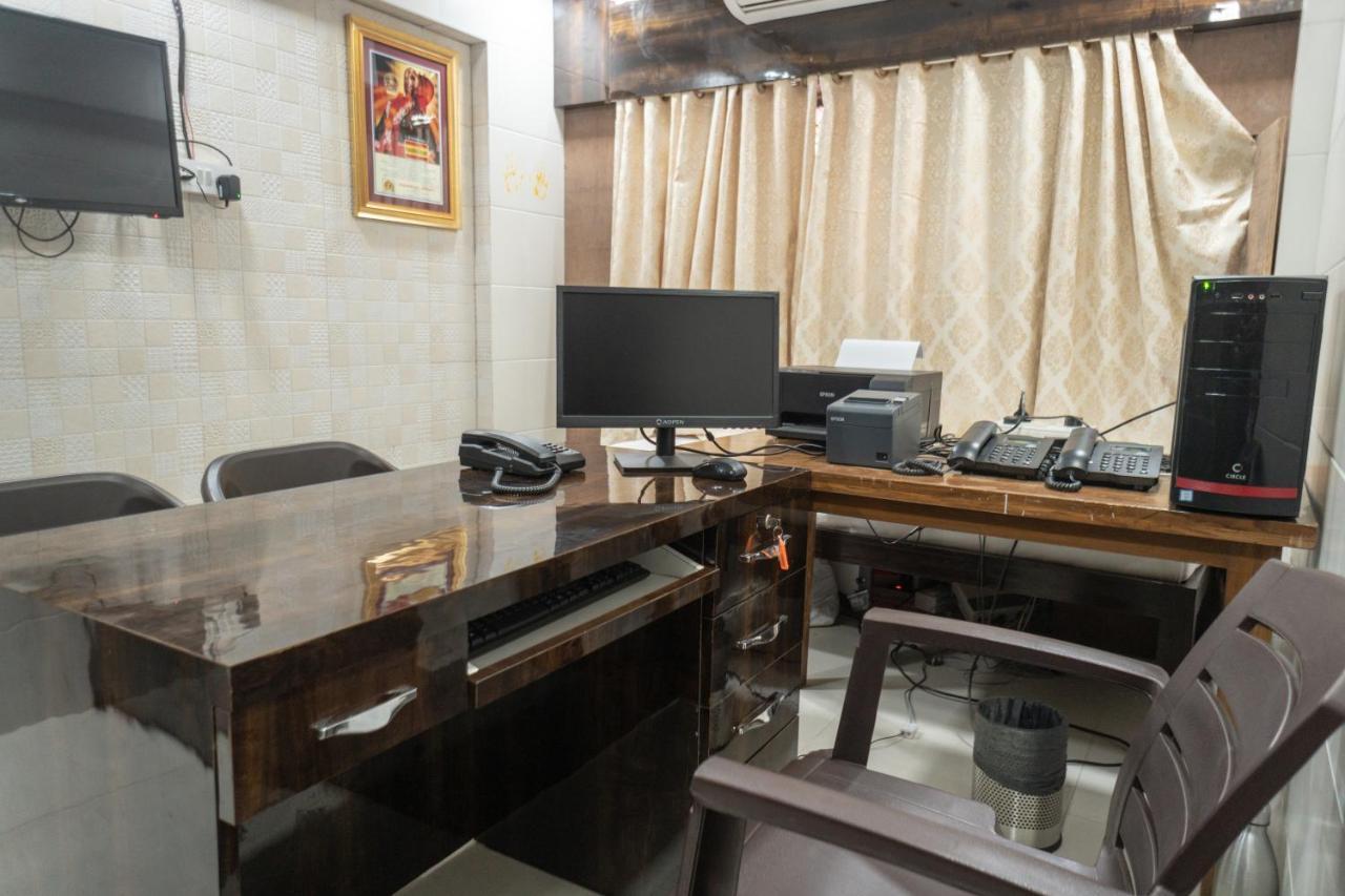 Hotel Dhavalgiri ターネー エクステリア 写真