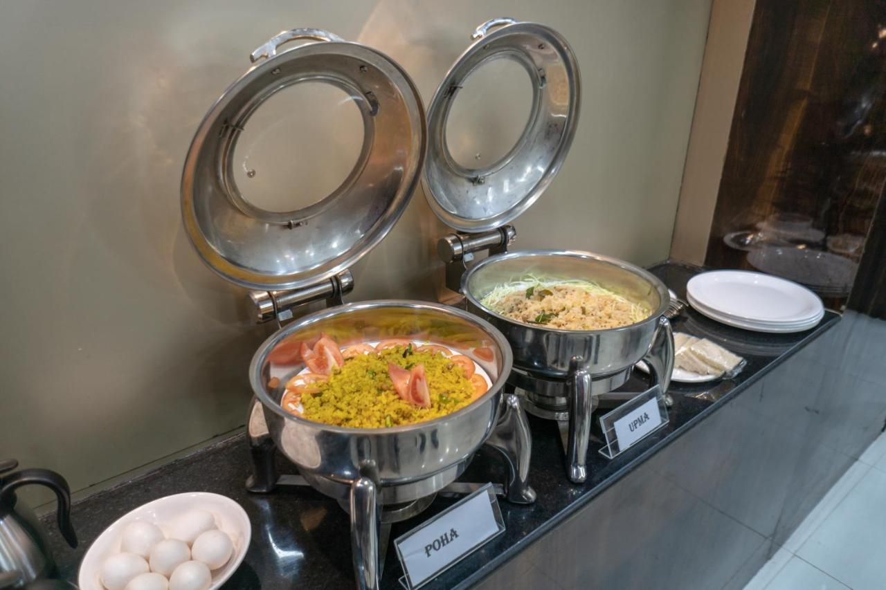 Hotel Dhavalgiri ターネー エクステリア 写真