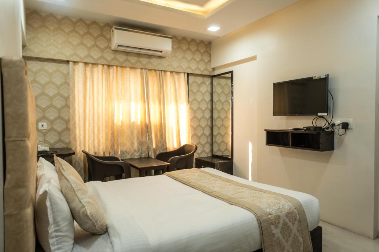 Hotel Dhavalgiri ターネー エクステリア 写真