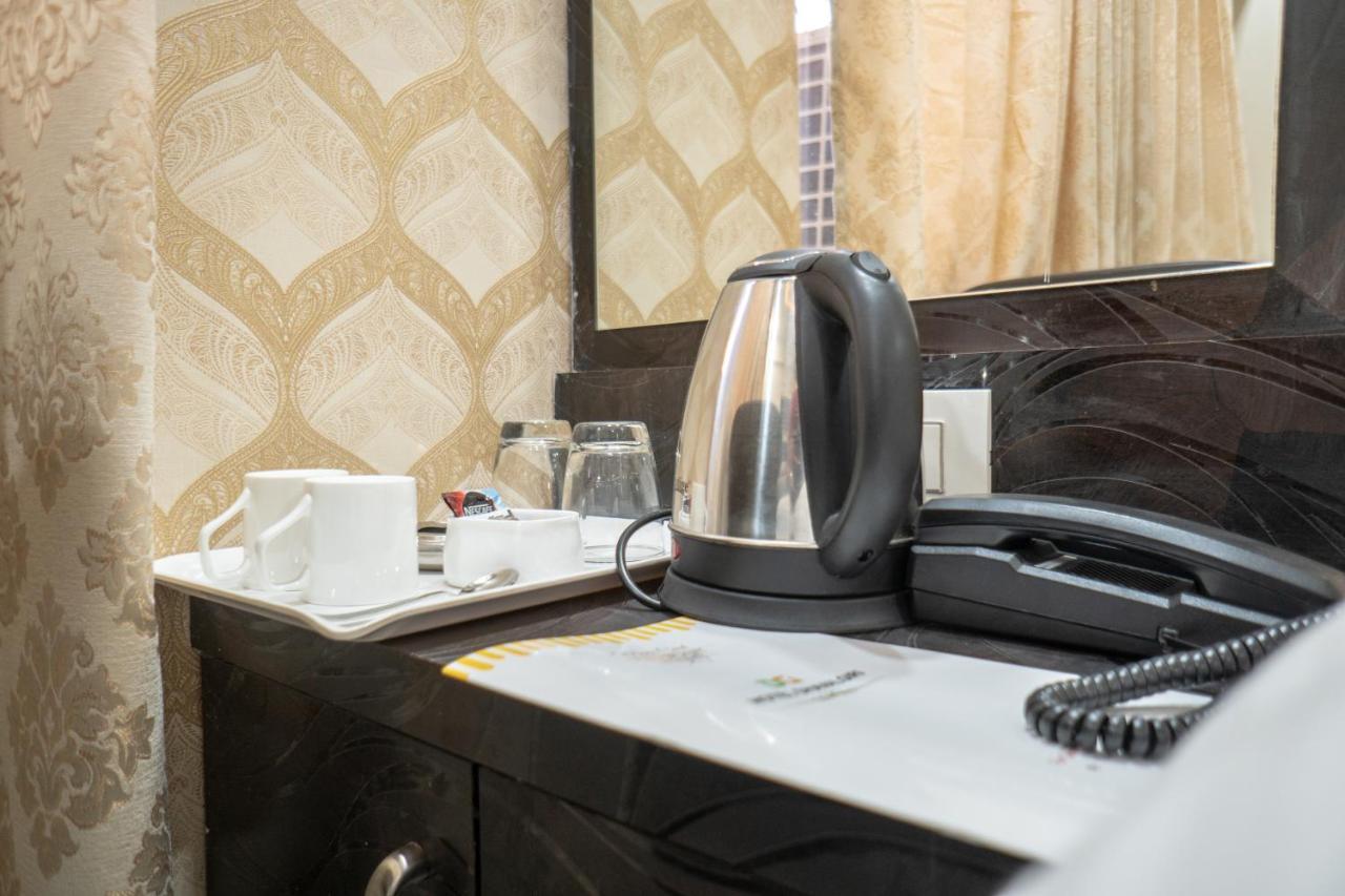Hotel Dhavalgiri ターネー エクステリア 写真