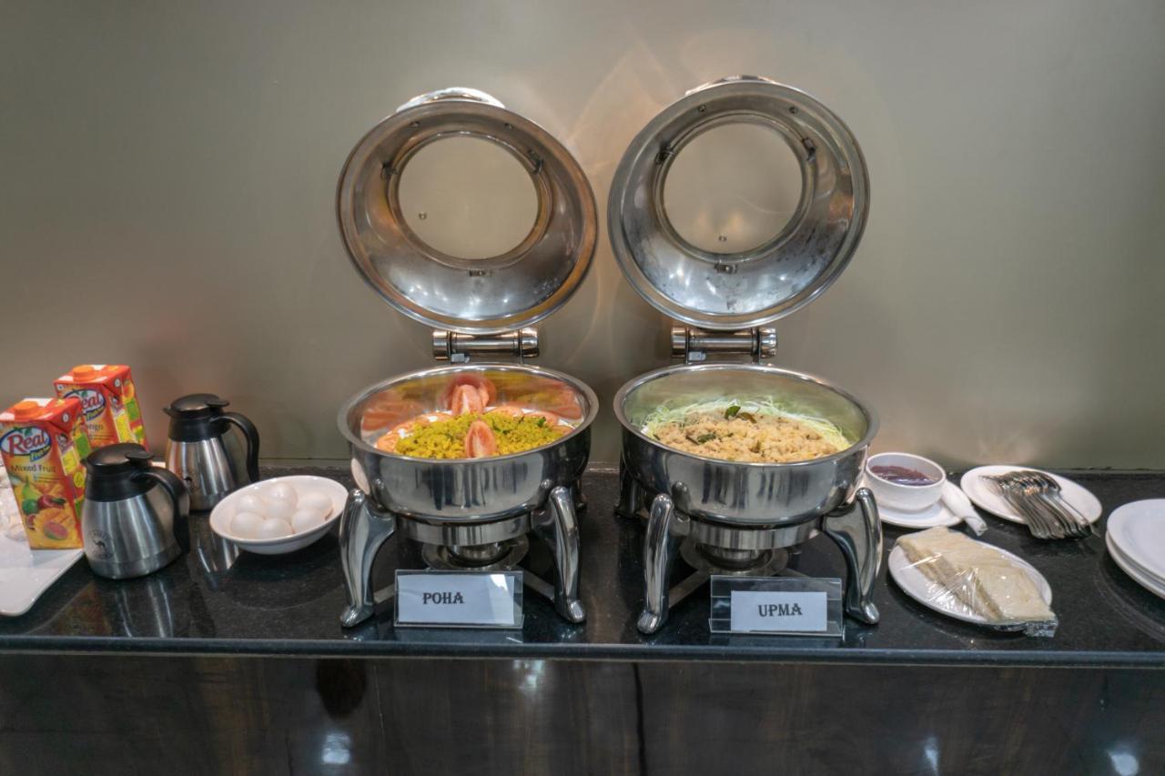 Hotel Dhavalgiri ターネー エクステリア 写真