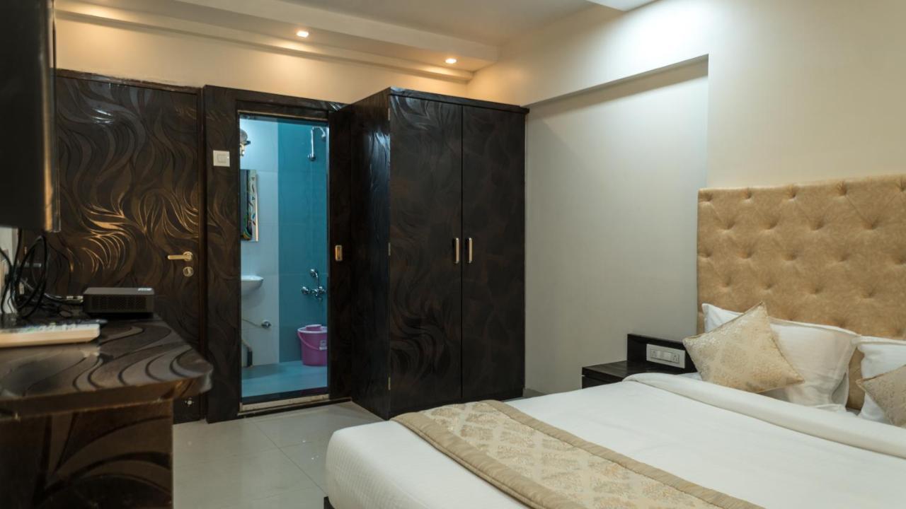Hotel Dhavalgiri ターネー エクステリア 写真
